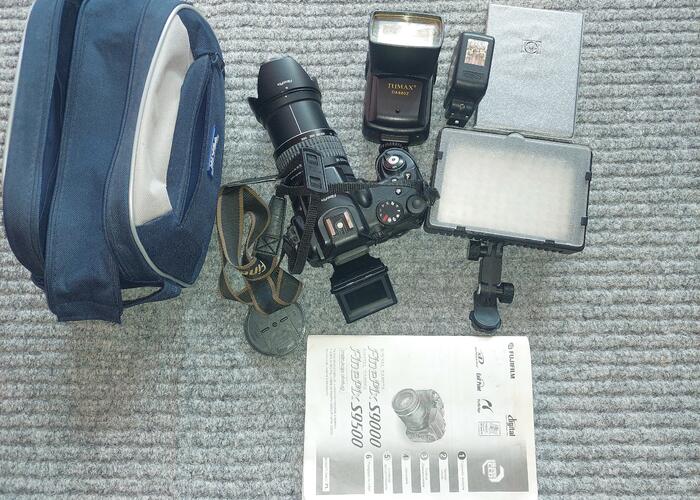 Grajewo ogłoszenia: Sprzedam aparat fotograficzny z super wyposażeniem 
Aparat Fine...